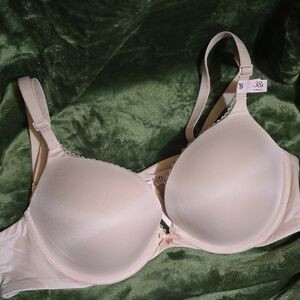Victoria's Secret Beige Smooth Molded T-Shirt Bra